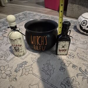 Witch's Brew Black Cauldron Set